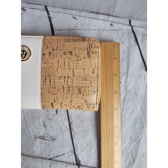 Anne Klein Cork with White Leather Wallet Wristlet READ - Picture 5 of 14